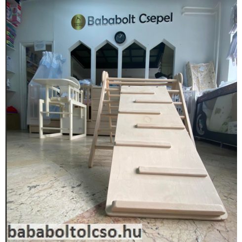 Többfunkciós készségfejlesző mászóka rámpával